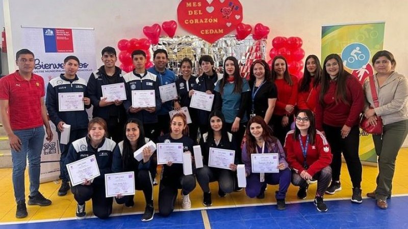 Estudiantes de Ped. en Educación Física realizaron actividad para personas mayores en el mes del corazón