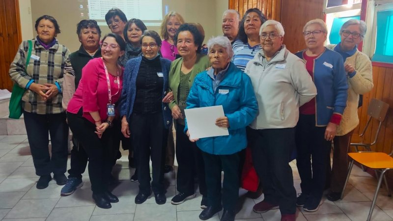 CAETO forma a voluntarios de la Fundación Cerro Navia Joven en cuidados paliativos para el proceso final de vida