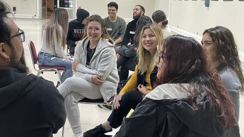 Estudiantes de psicología participaron en Taller de habilidades del siglo XXI en el tránsito universitario