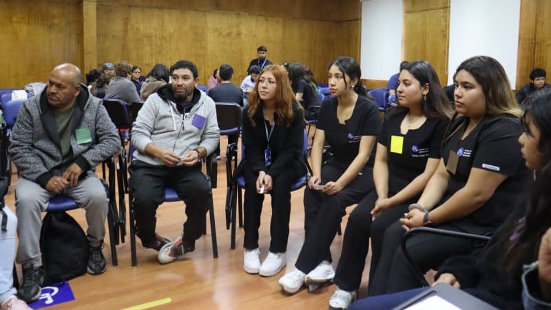 En actividad carrera de Kinesiología busca contribuir al diagnóstico de necesidades educativas en cuidadores informales