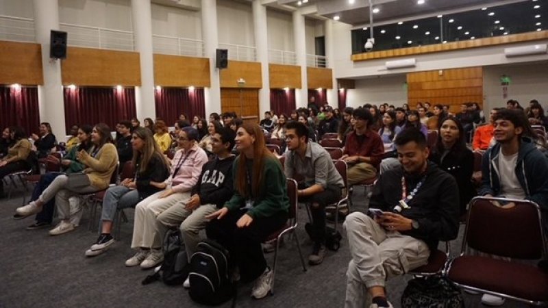 Estudiantes del voluntariado TSR se capacitan en nuestra casa de estudios