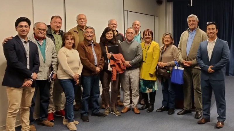 Con éxito finaliza taller de introducción a la Inteligencia Artificial dirigido a personas adultas mayores