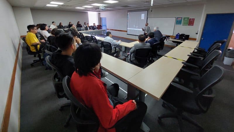 Día del Administrador Público fue celebrado con charla sobre detalles del oficio