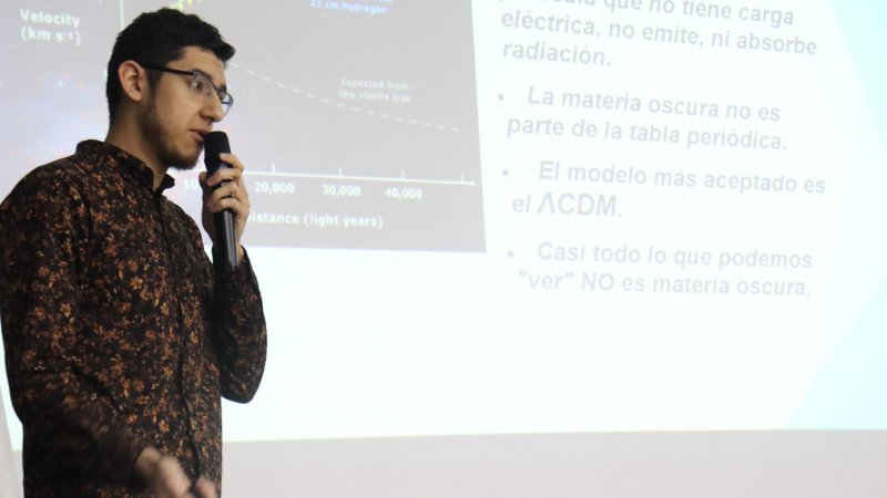 Estudiante de Lic. en Astronomía expone en importante workshop internacional de cosmología observacional