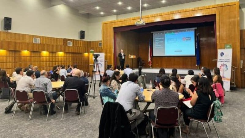Seminario Internacional de Aprendizaje y Servicio: una ventaja hacia la integración del compromiso cívico en la educación superior