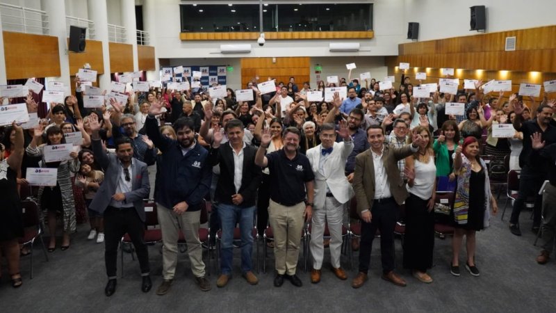 Cierre del programa IMPACTA del Gobierno de Santiago contó con multitudinaria asistencia de emprendedores para recibir sus diplomas