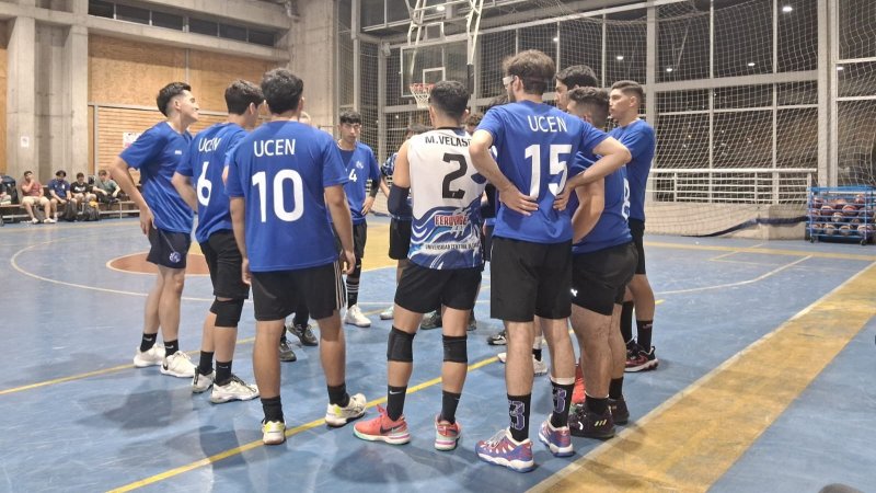 Selección masculina de Vóleibol realiza hexagonal amistoso destacando el día del deporte