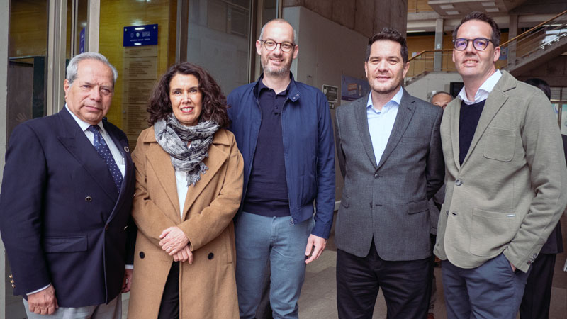 UCEN firmó convenio con FH Münster y lanzó portafolio de tecnologías con impacto social