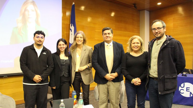 Mónica Rincón protagonizó segunda edición de la Cátedra Lenka Franulic en la Universidad Central