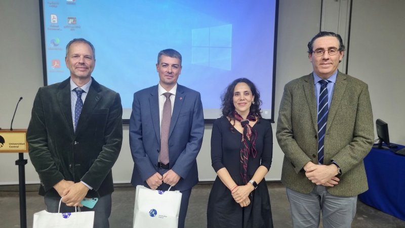 Con éxito concluye la séptima versión del curso internacional sobre derecho y política en América Latina y Canadá