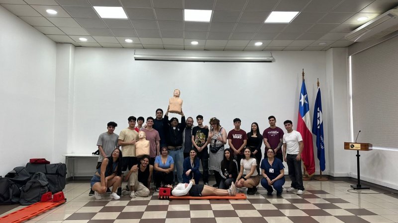 Docentes de Enfermería realiza capacitación en primeros auxilios junto a Feucen