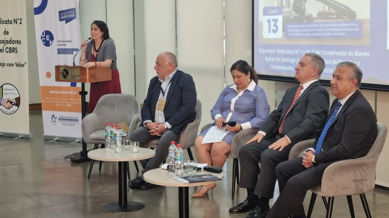Magíster en Derecho Inmobiliario y Registral realizó seminario sobre reformas al sistema notarial y registral