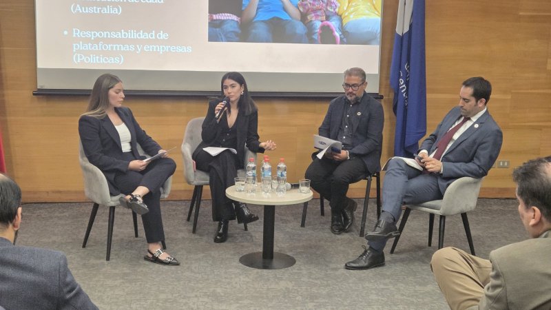 Facultad de Derecho y Humanidades realizó seminario sobre regulación de plataformas digitales y combate a la desinformación