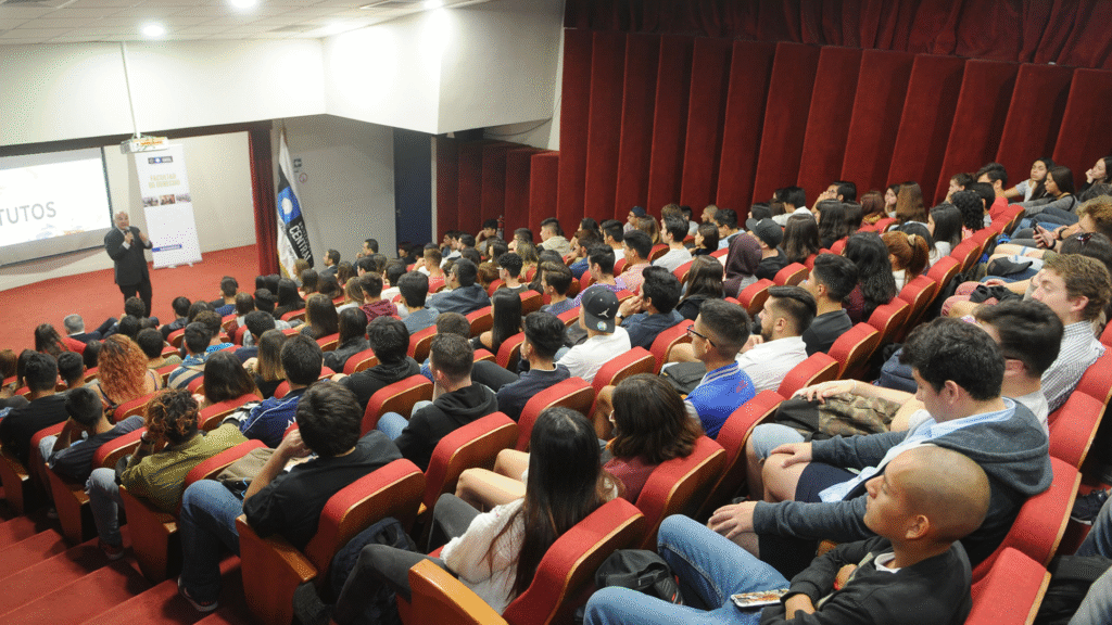 imagen_2025-11-01_234117316